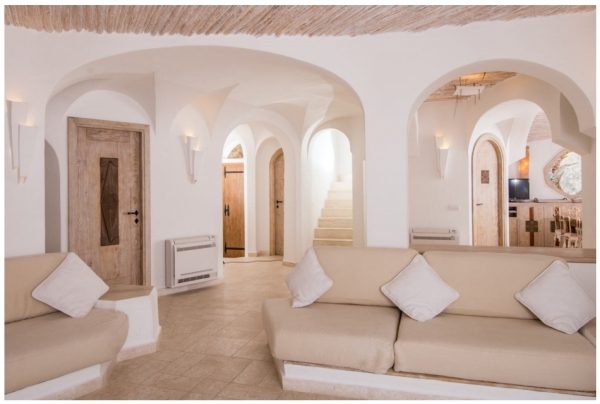 VILLA IN COSTA SMERALDA   CALA GRANU - immagine 9